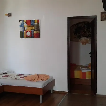 بيت ضيافة Zora *