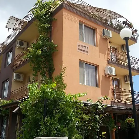 Zora Maison d'hôtes *